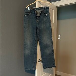 Old Navy Relaxed Fit Men's Jeans in Blue